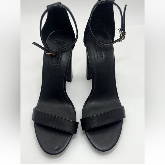 FOREVER 21 size 7 Black vegan Leather Sandal Shoes Chunky High heel block Heels - Picture 4 of 9